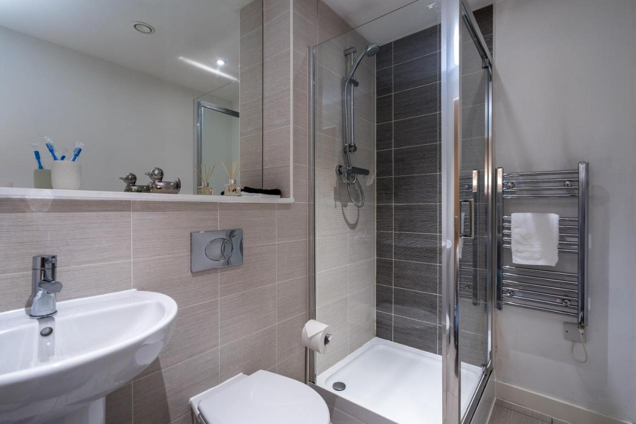 Cozy Stays The Exchange Manchester City Centre Салфорд Екстериор снимка